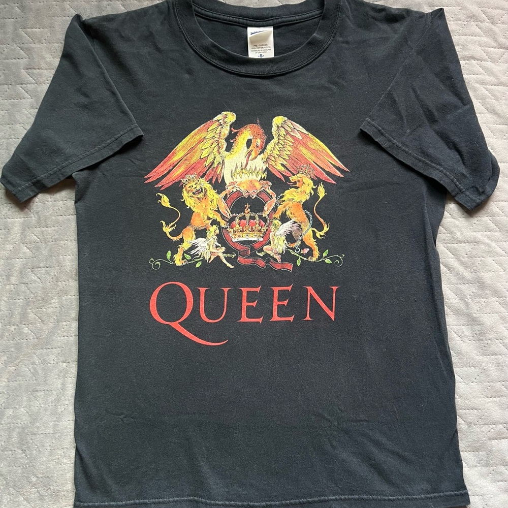 Vintage Queen Cotton Band T-Shirt